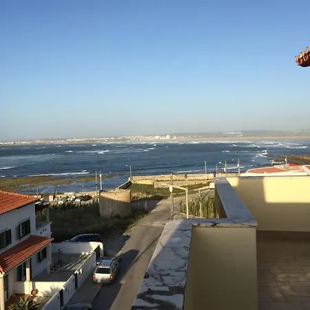 Apartment Bellavista - 3 Min Walk From Peniche